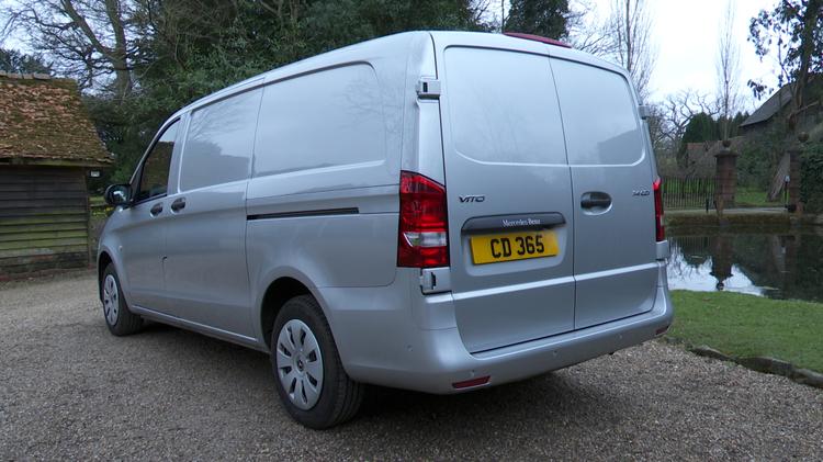 MERCEDES-BENZ VITO 114 CDI Pro 9-Seater 9G-Tronic